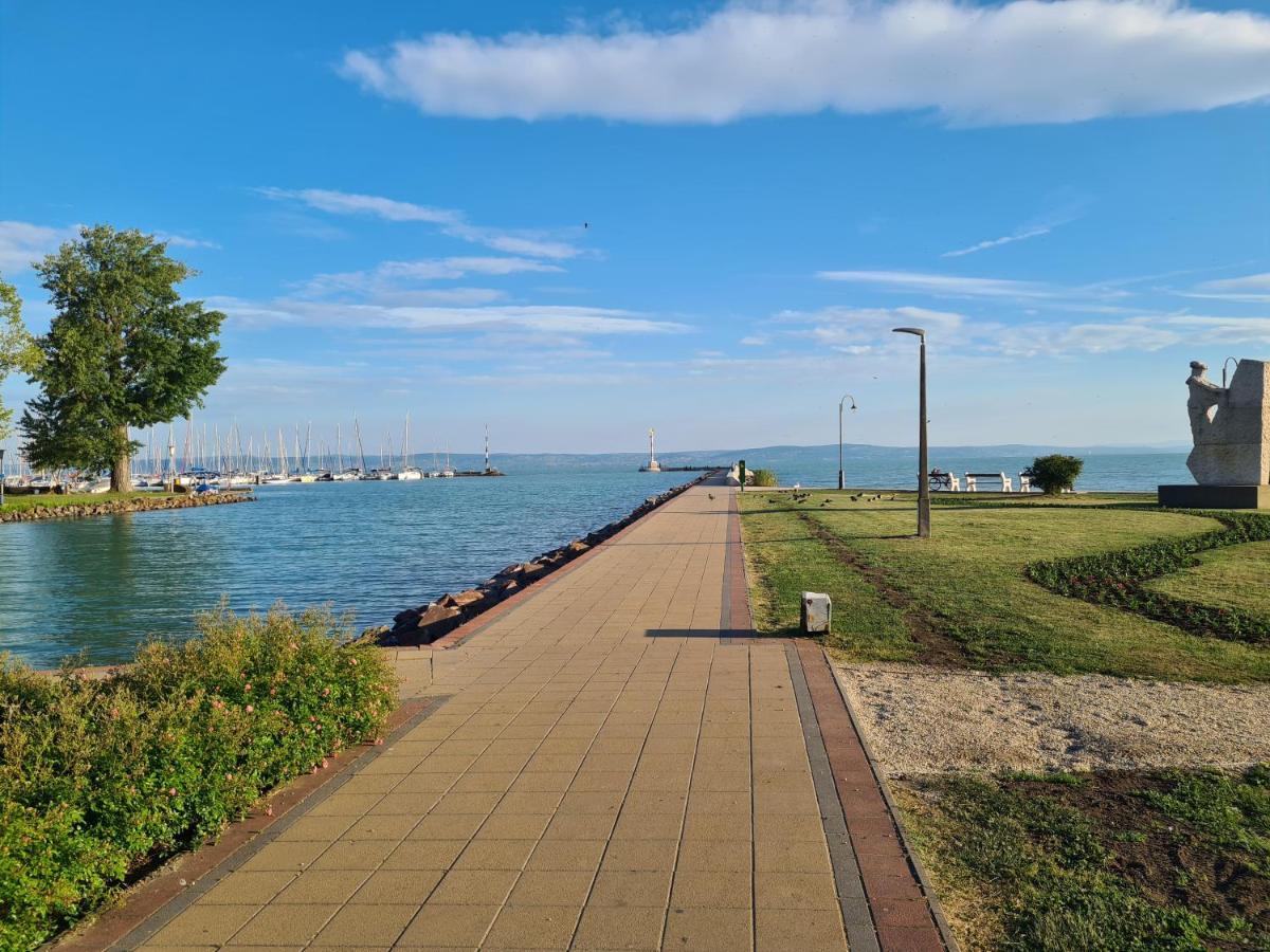Eda Beach Apartman Siófok Exterior foto